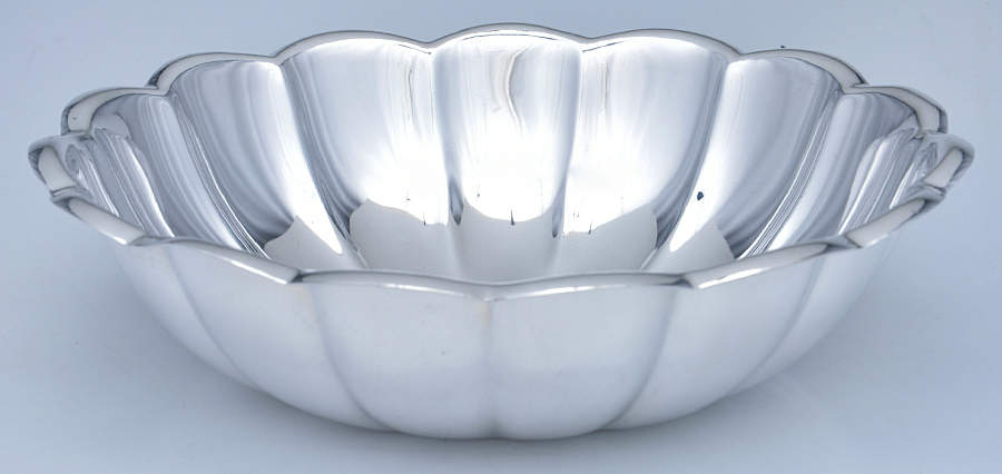 Holiday (Silverplate, Hollowware) 8" Round Bowl by Reed & Barton-1