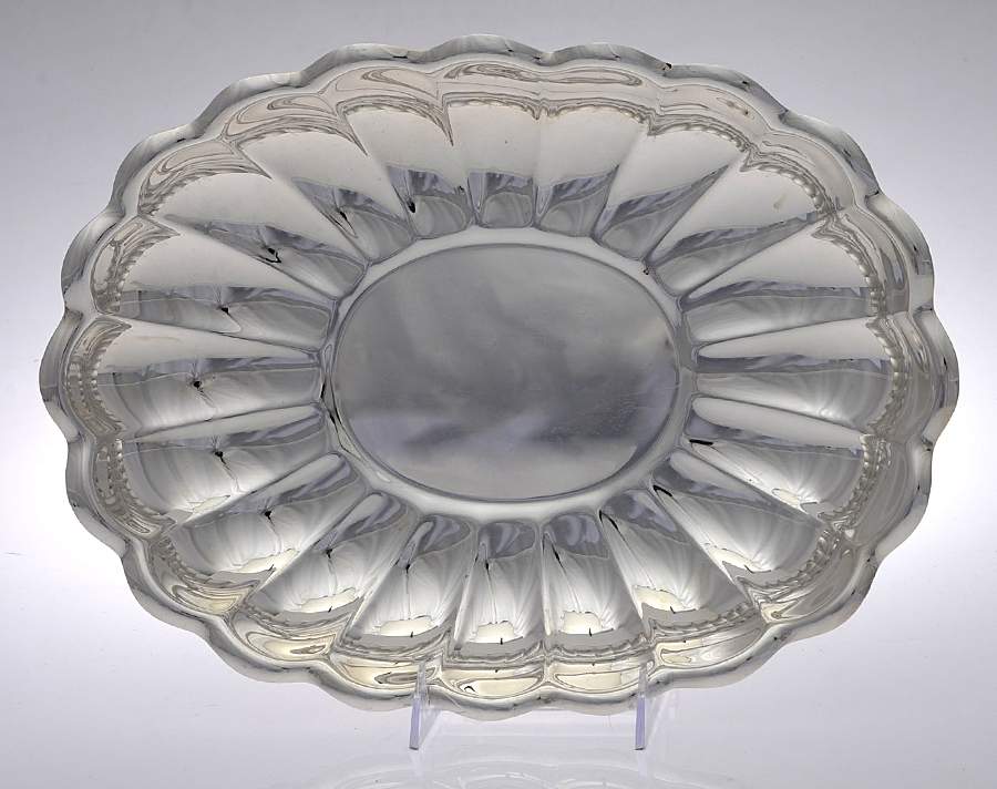 Holiday (Silverplate, Hollowware) 15" Centerpiece Bowl by Reed & Barton-1