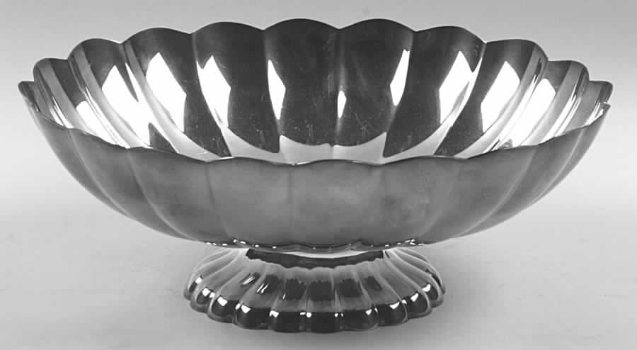 Holiday (Silverplate, Hollowware) Oval Footed Centerpiece by Reed & Barton-1
