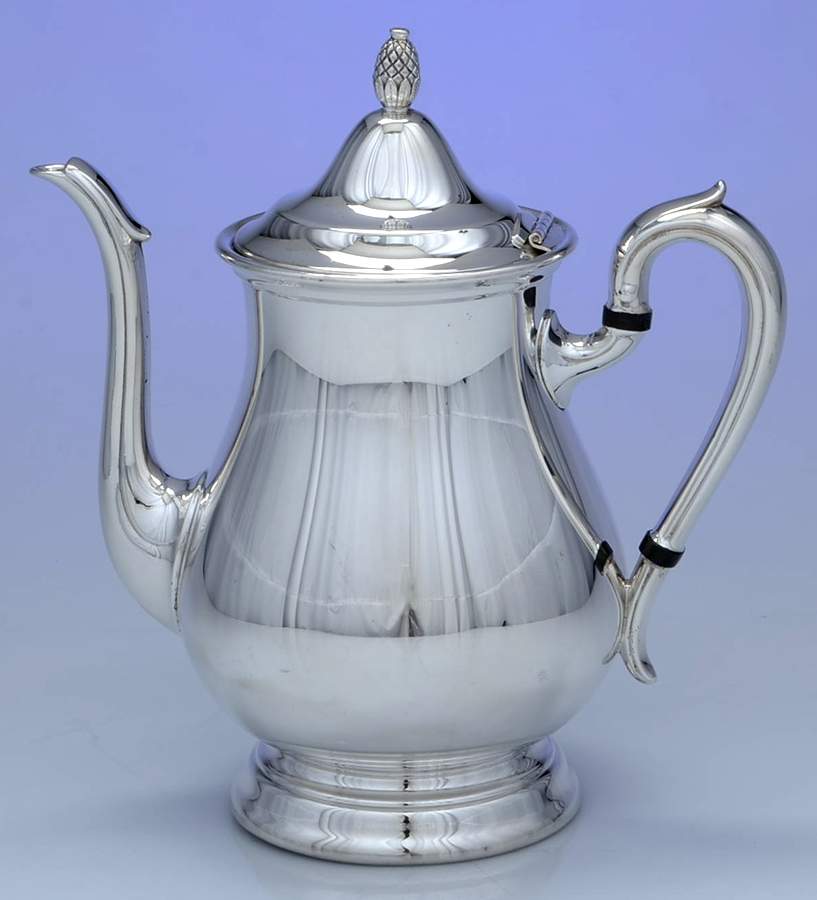 Jamestown (Silverplate, Hollowware) Teapot by Reed & Barton-1