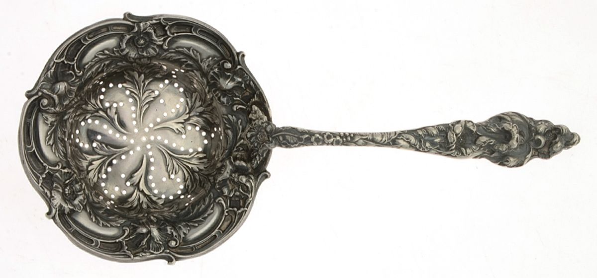Les Six Fleurs (Sterling, 1901) Solid Individual Overcup Tea Strainer by Reed & Barton-1