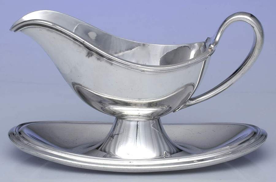 Silverplate Hollowware Plated Gravy Boat with Attached Underplate by Reed & Barton-1