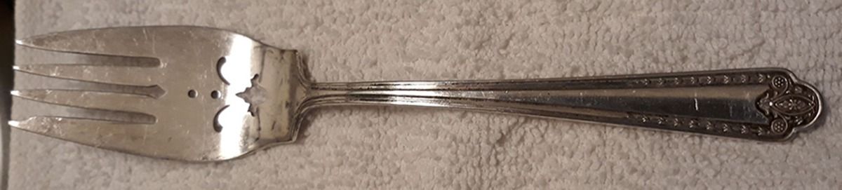 Normandy (Silverplate, 1925) Medium Solid Cold Meat Serving Fork by Reed & Barton-1