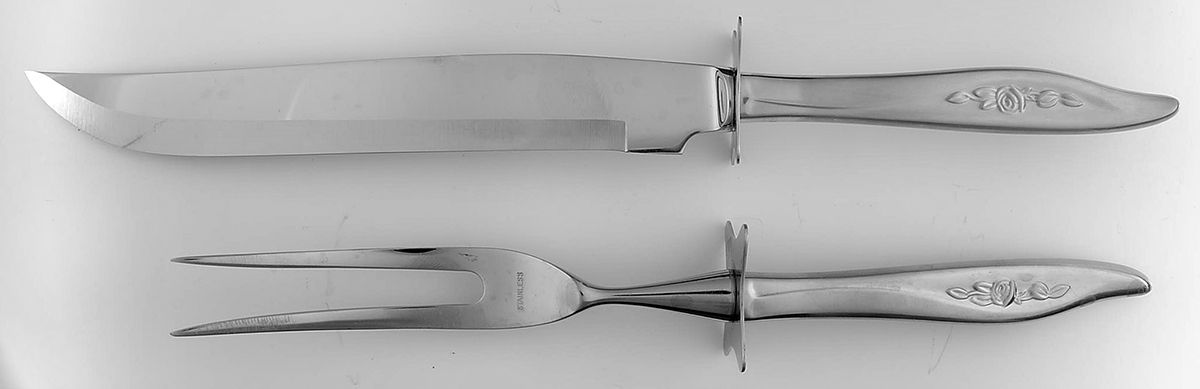 One Rose (Stainless, 1962) Small Stainless Blade 2-Piece Steak Carving Set by Reed & Barton-1