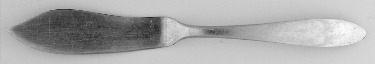 Queen Mary (Silverplate, 1930) Flat Handle Master Butter Knife by Reed & Barton-1