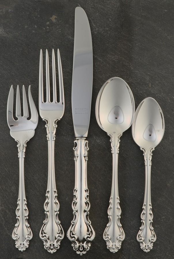 Spanish Baroque (Sterling, 1965) 5 Piece Dinner Size Setting by Reed & Barton-1