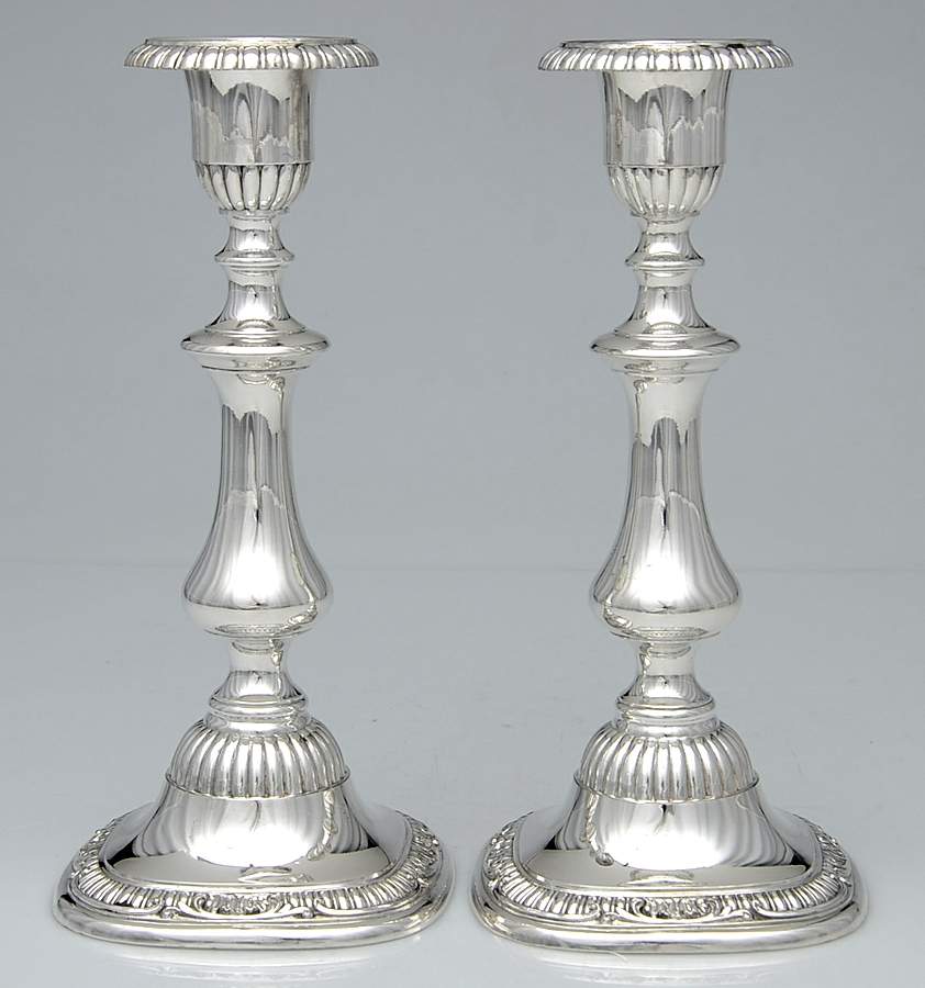 Sulgrave Manor (Silverplate, Hollowware) Pair of 10" Candlesticks by Reed & Barton-1