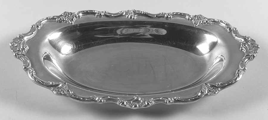 Tara Hall (Silverplate, Holloware) Silverplate Bread Tray by Reed & Barton-1