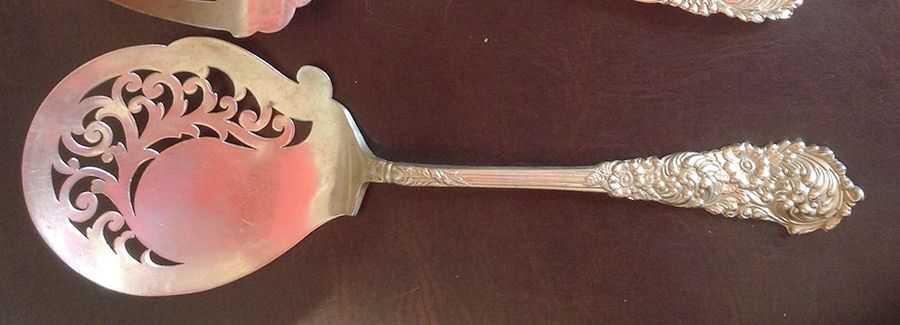 Trajan (Sterling, 1892) Tomato Server, Solid Piece by Reed & Barton-1