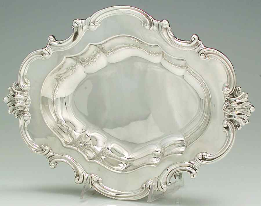 Victorian (Silverplate, Hollowware) Medium Silverplate Oval Vegetable Bowl by Reed & Barton-1