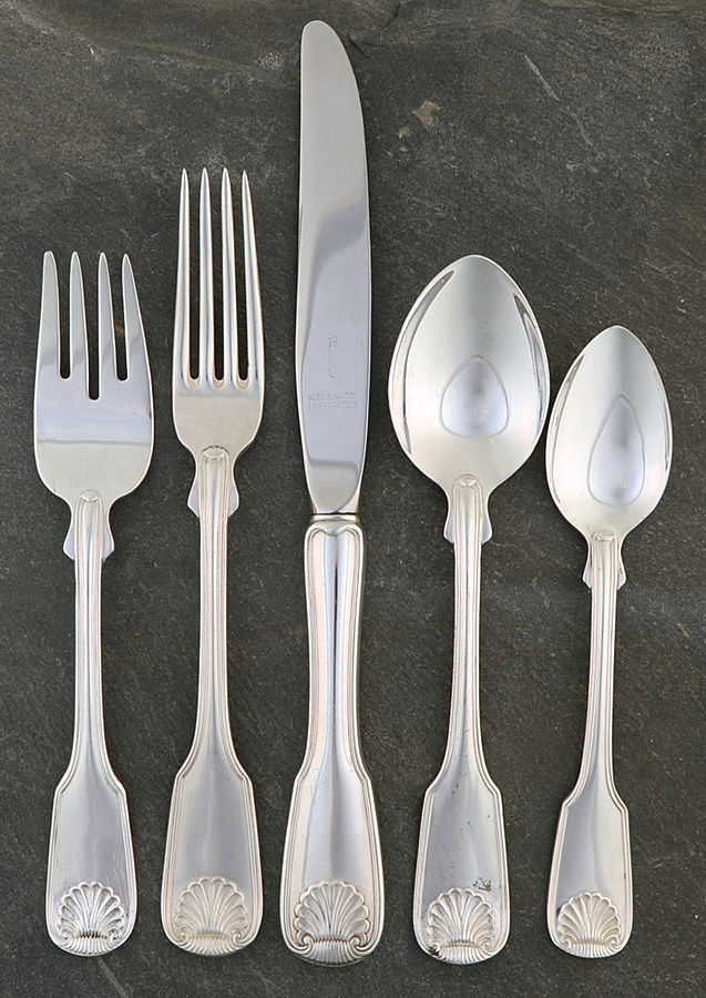 Winterthur (Silverplate, 1982) 5 Piece Place Setting by Reed & Barton-1