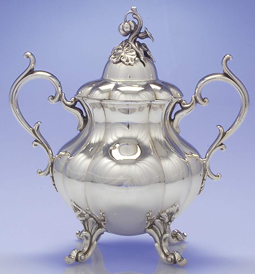 The Winthrop (Plain, Silverplate) Sugar Bowl & Lid by Reed & Barton-1