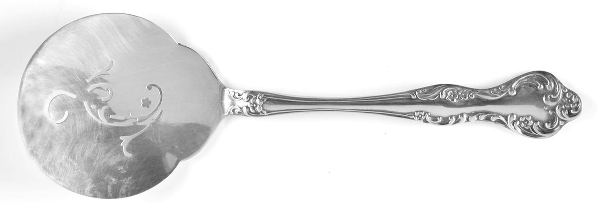 Wisteria (Silverplate, 1966) Tomato Server, Solid Piece by Reed & Barton-1