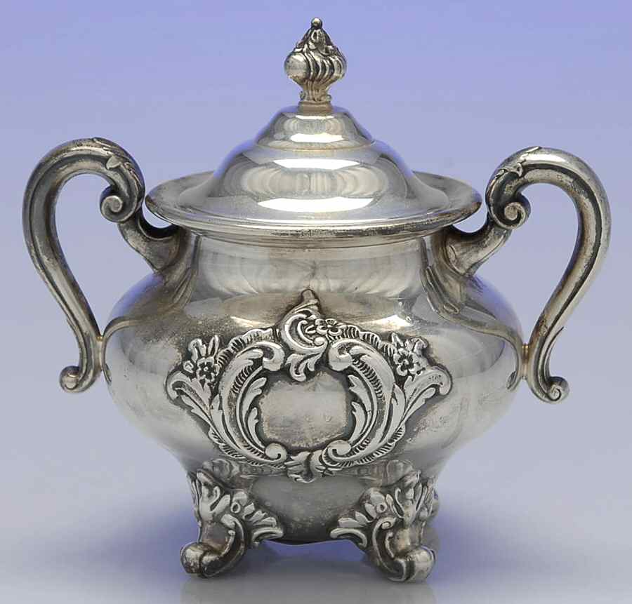 Regent Shield (Silverplate, Hollowware) Sugar Bowl & Lid by Reed & Barton-1