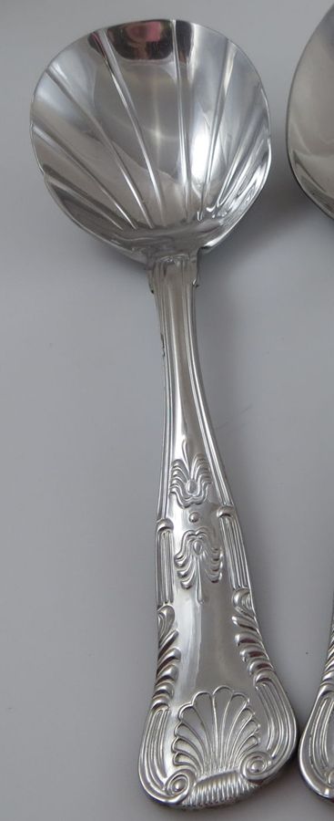 Kings (Stainless, 18-10, Select, China) Pierced Solid Serving Spoon by Reed & Barton-1