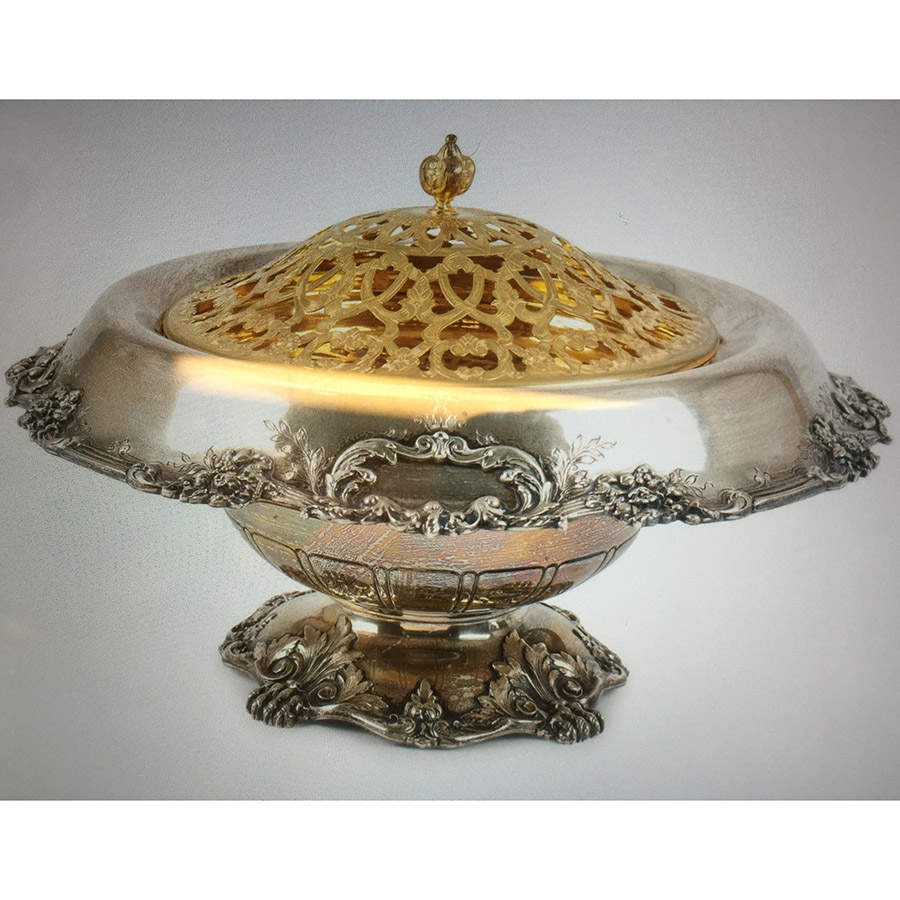 Francis I (Sterling, Hlwr, Eagle-R-Lion, Dated, Oval) Round Pedestal Centerpiece with Silverplate Frog by Reed & Barton-1