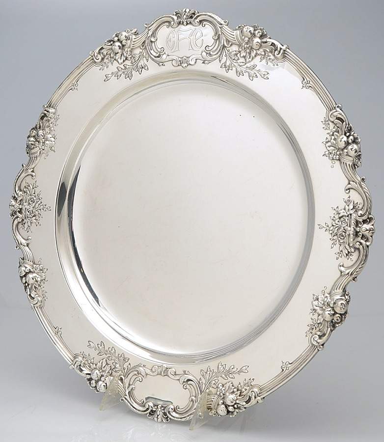 Francis I (Sterling, Hlwr, Eagle-R-Lion, Dated, Oval) 14" Round Tray by Reed & Barton-1