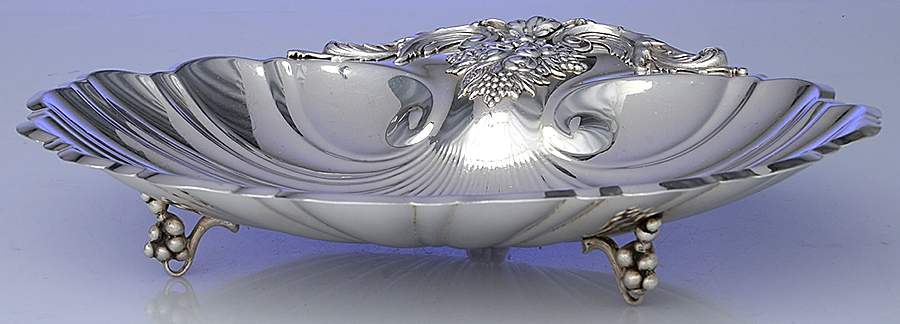 Francis I (Sterling, Hlwr, Eagle-R-Lion, Dated, Oval) Sterling Shell Sandwich Plate by Reed & Barton-1