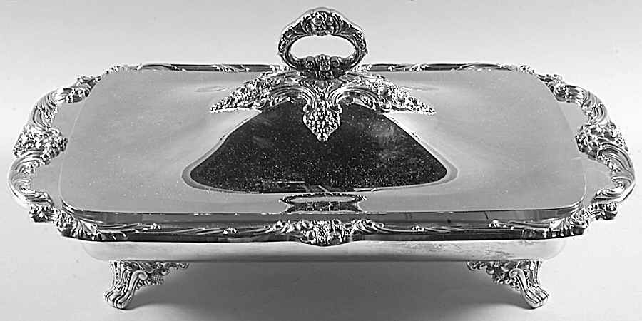King Francis (Silverplate, Hollowware) Bake and Serve Buffet Dish with Liner by Reed & Barton-1