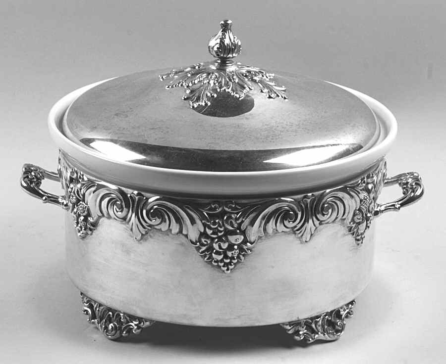King Francis (Silverplate, Hollowware) Casserole Holder w/2 Qt Round China Liner by Reed & Barton-1