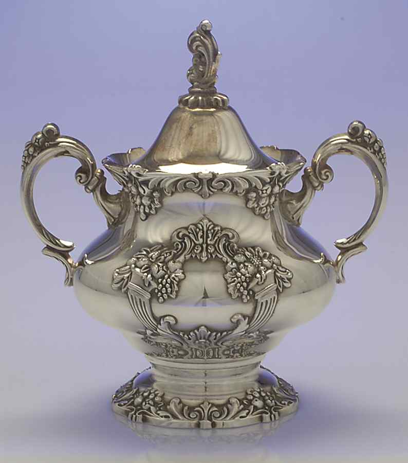 King Francis (Silverplate, Hollowware) Sugar Bowl & Lid by Reed & Barton-1