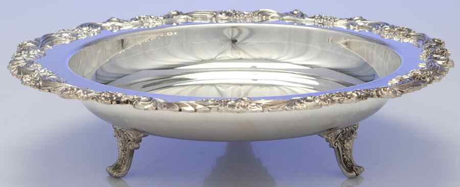 Burgundy (Silverplate, Hollowware, Older) Footed Pie Plate by Reed & Barton-1