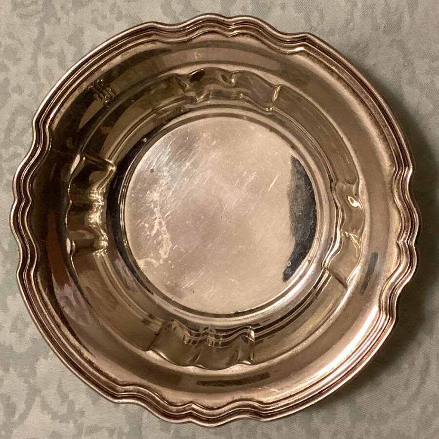 Hepplewhite-Plain (Sterling, 1907, Hollowware) Butter Pat by Reed & Barton-1