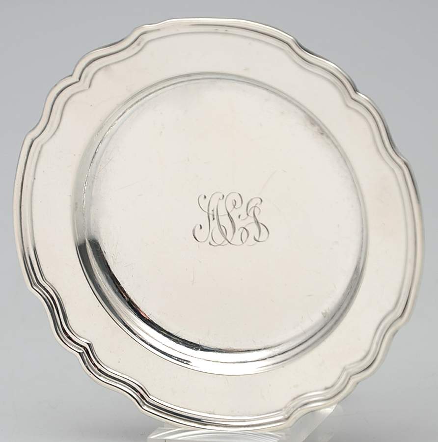 Hepplewhite-Plain (Sterling, 1907, Hollowware) Butter Pat by Reed & Barton-1