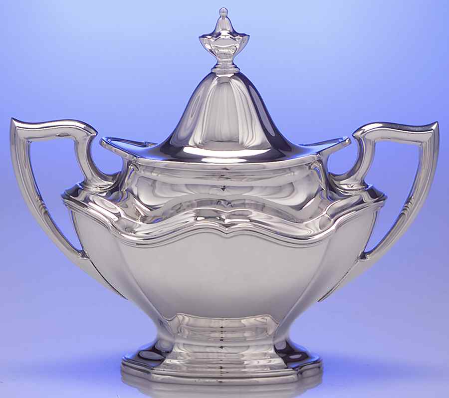 Hepplewhite-Plain (Sterling, 1907, Hollowware) Sugar Bowl & Lid by Reed & Barton-1