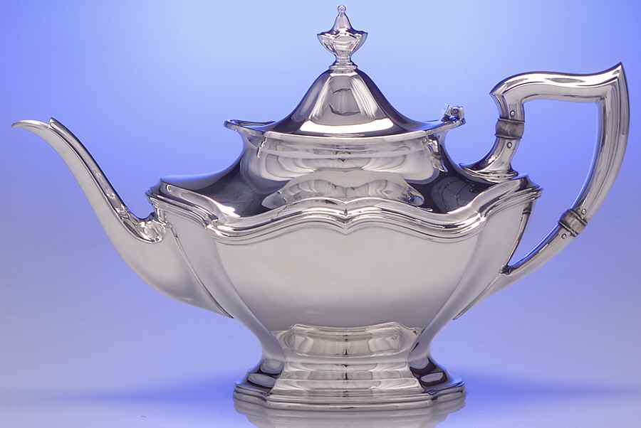 Hepplewhite-Plain (Sterling, 1907, Hollowware) Teapot by Reed & Barton-1