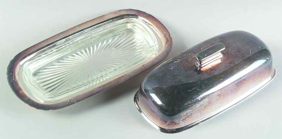 Embassy (Silverplate, 1988, Hollowware) 1/4 Pound Covered Butter & Liner by Reed & Barton-1