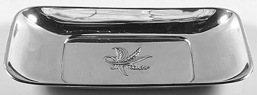 Silver Wheat (Sterling, 1952, Hollowware) Sterling Bread Tray by Reed & Barton-1