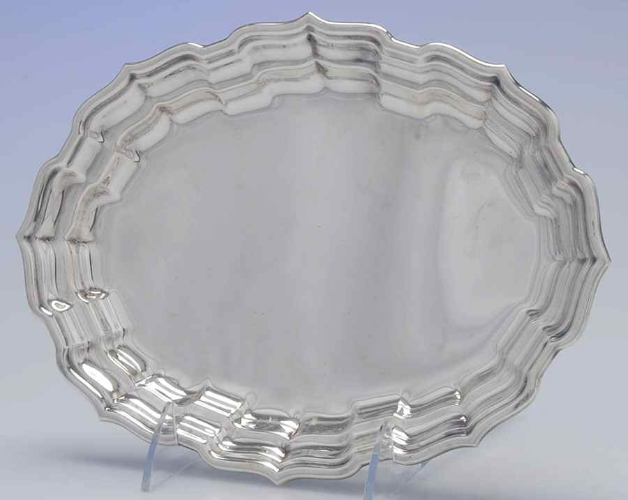 Chippendale (Silverplate, Hollowware) 10" Oval Dessert Tray by Reed & Barton-1