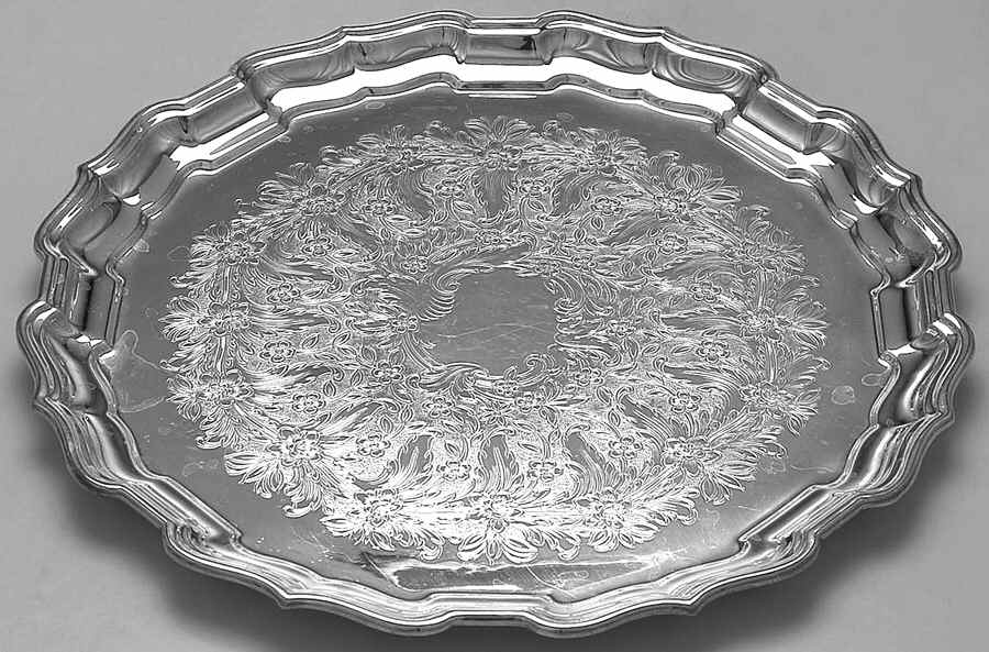 Chippendale (Silverplate, Hollowware) 13" Round Tray by Reed & Barton-1