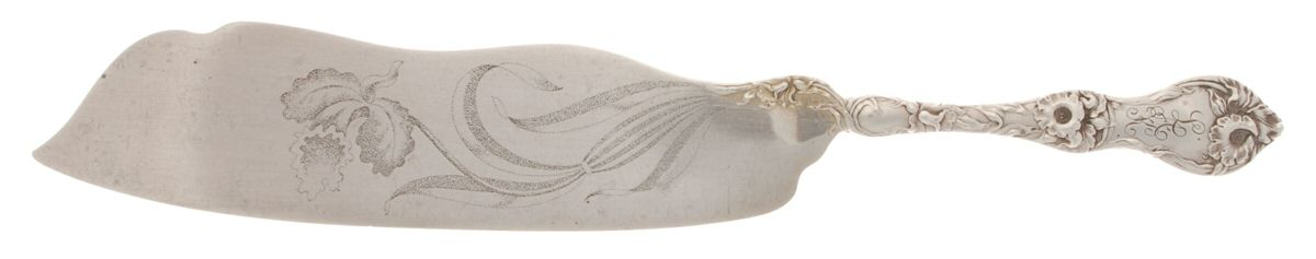 Les Cinq Fleurs (Sterling, 1900, Monograms) Solid Bright Cut Ice Cream Slicer by Reed & Barton-1