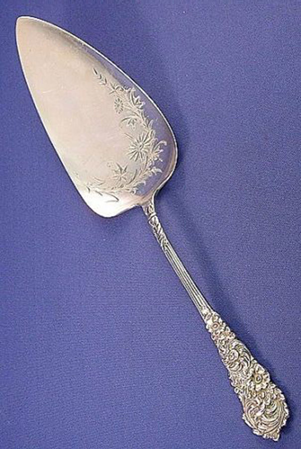 Trajan (Sterling, 1892) Small Bright Cut Solid Pie Knife by Reed & Barton-1