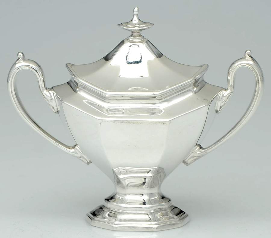 Sierra (Silverplate, Hollowware) Mini Sugar Bowl & Lid by Reed & Barton-1