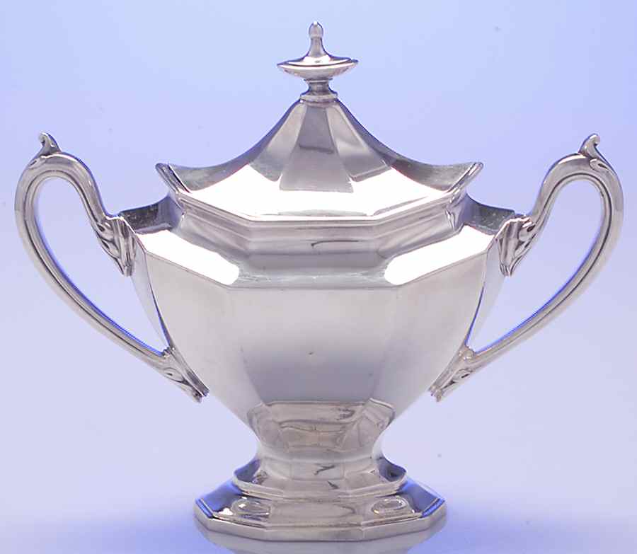 Sierra (Silverplate, Hollowware) Sugar Bowl & Lid by Reed & Barton-1