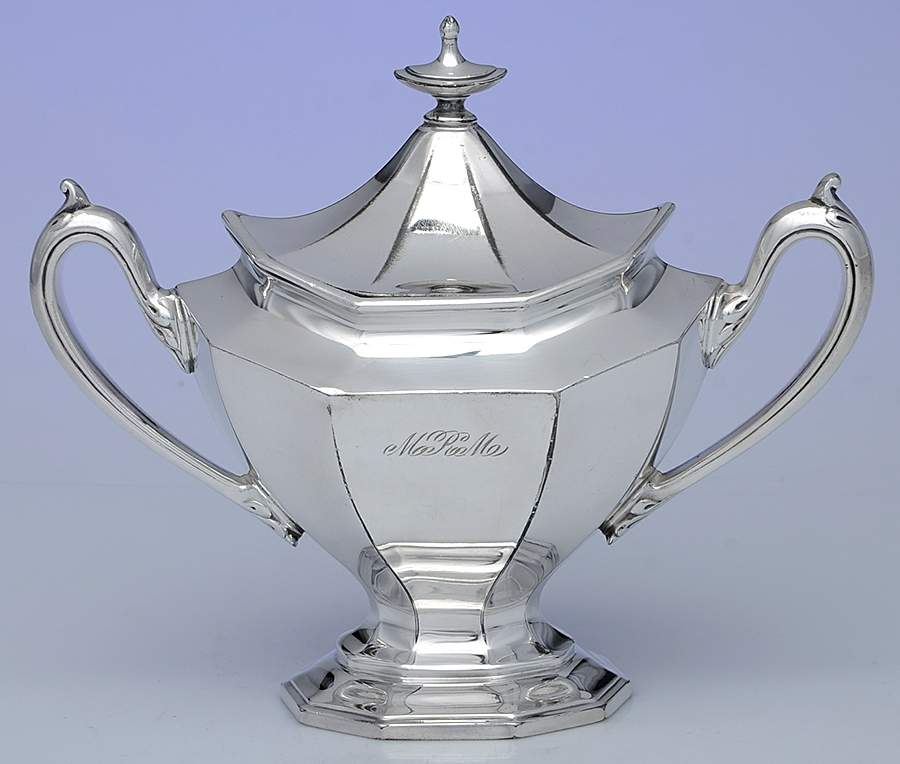 Sierra (Silverplate, Hollowware) Sugar Bowl & Lid by Reed & Barton-1