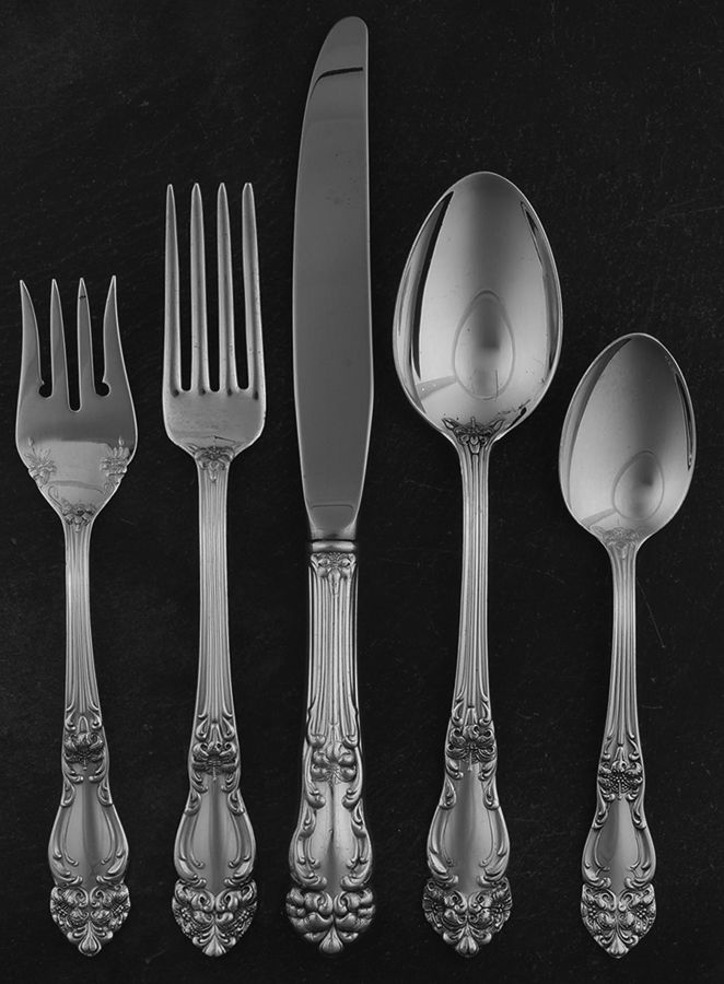 Festivity (Silverplate, 1945) 5 Piece Place Setting by Reed & Barton-1
