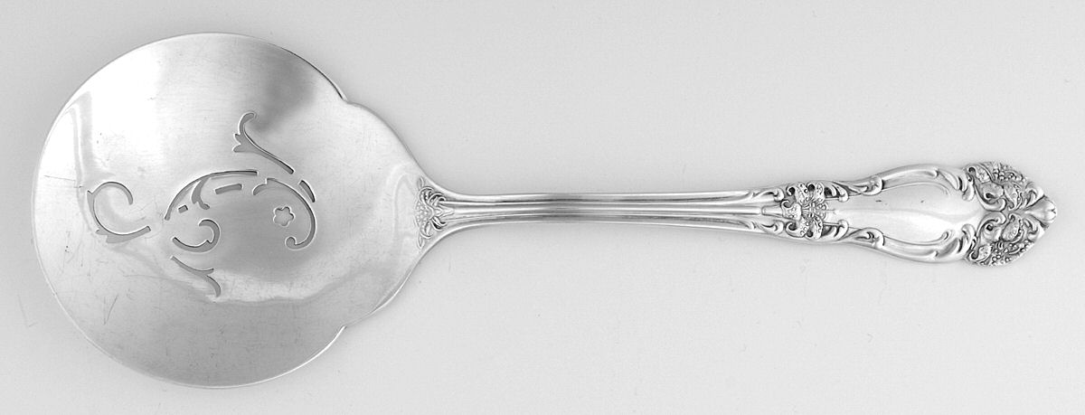 Festivity (Silverplate, 1945) Tomato Server, Solid Piece by Reed & Barton-1
