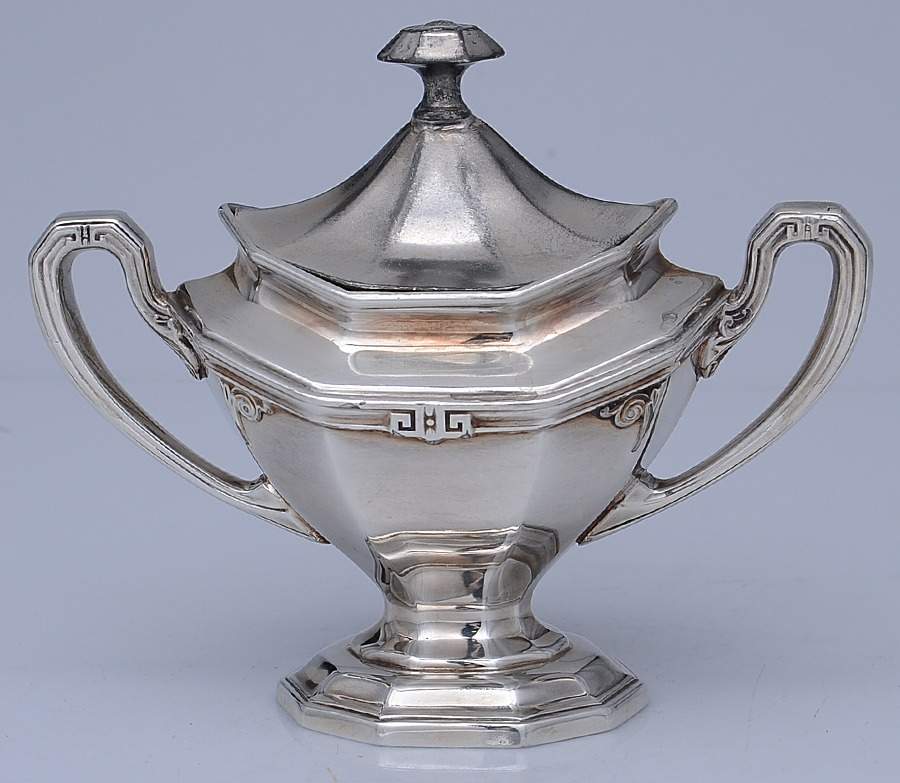 Pompeian (Silverplate, Hollowware) Mini Sugar Bowl & Lid by Reed & Barton-1