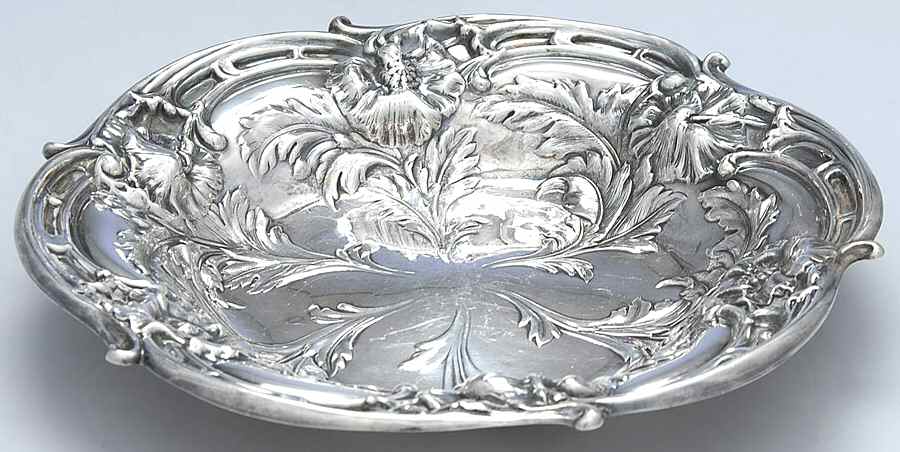 Les Six Fleurs (Sterling, Hollowware) 9" Round Vegetable Bowl by Reed & Barton-1
