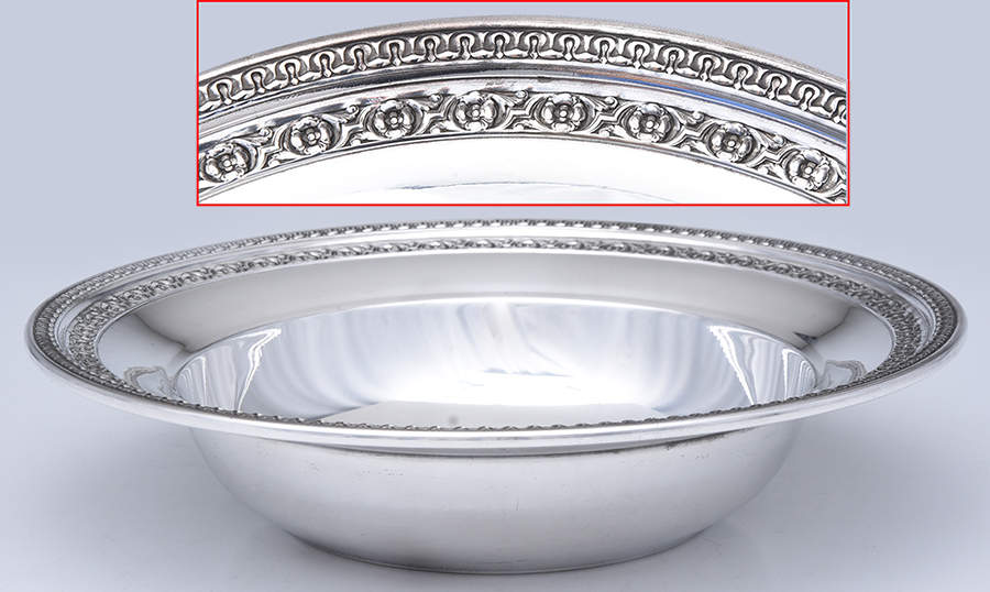 1203 (Silverplate, Hollowware) 10" Round Vegetable Bowl by Reed & Barton-1