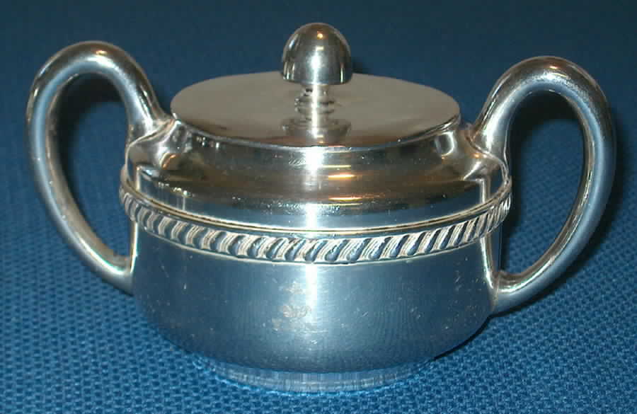 3000 (Silverplate, Hollowware) Sugar Bowl & Lid by Reed & Barton-1