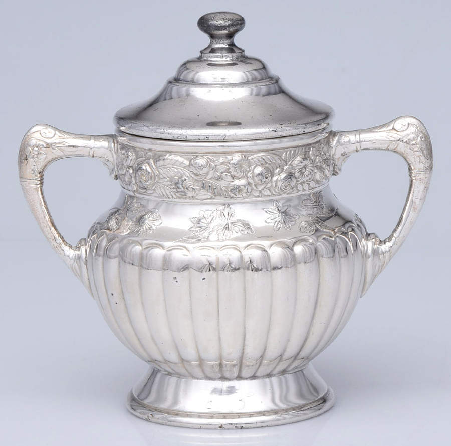 3224 (Silverplate, Hollowware) Sugar Bowl & Lid by Reed & Barton-1