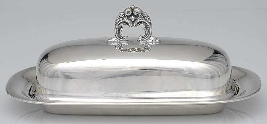 Francis I (Sterling, Hollowware, No Dates) Sterling 1/4 Lb Covered Butter with Glass Liner by Reed & Barton-1
