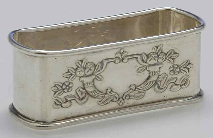 Francis I (Sterling, Hollowware, No Dates) Oblong Napkin Ring by Reed & Barton-1