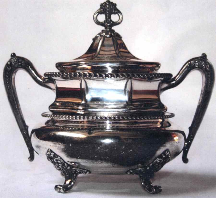 3600-Beaded (Silverplate, Hollowware) Sugar Bowl & Lid by Reed & Barton-1