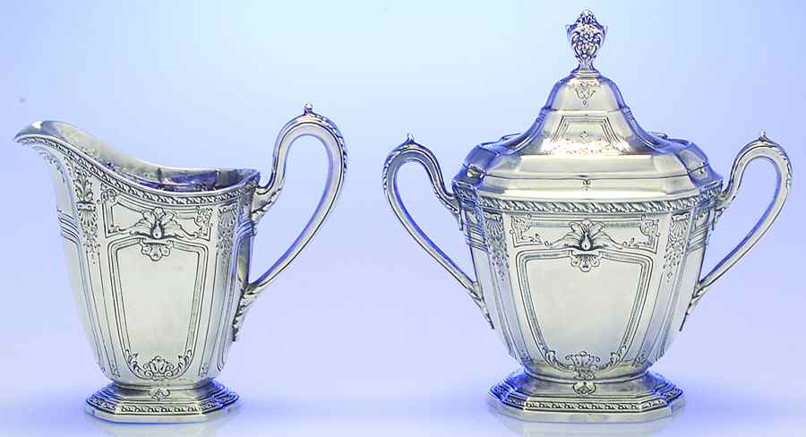 Heritage (Sterling, Hollowware) Creamer & Sugar with Lid Set by Reed & Barton-1
